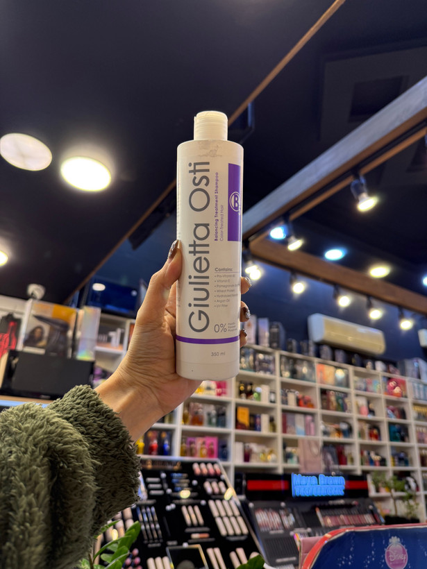 شامپو B5 جولیتا اُستی برای موهای رنگشده ۳۵۰ میل – تقویتکننده، محافظ رنگ و ضد آسیب مو اصل