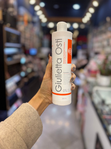 شامپو جولیتا بدون سولفات مخصوص موهای کراتینه ۳۵۰ میل – محافظت، ترمیم و نرمی موهای رنگ و کراتین شده