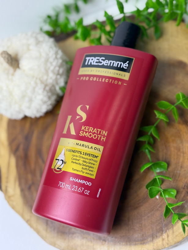 خرید شامپو ترزمه کراتین اسموت اورجینال حجم ۷۰۰ میل مناسب موهای وز و شکننده