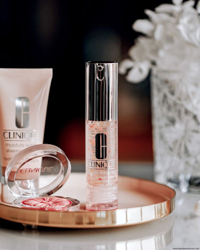 ژل دور چشم کلینیک ۹۶ ساعته اصل