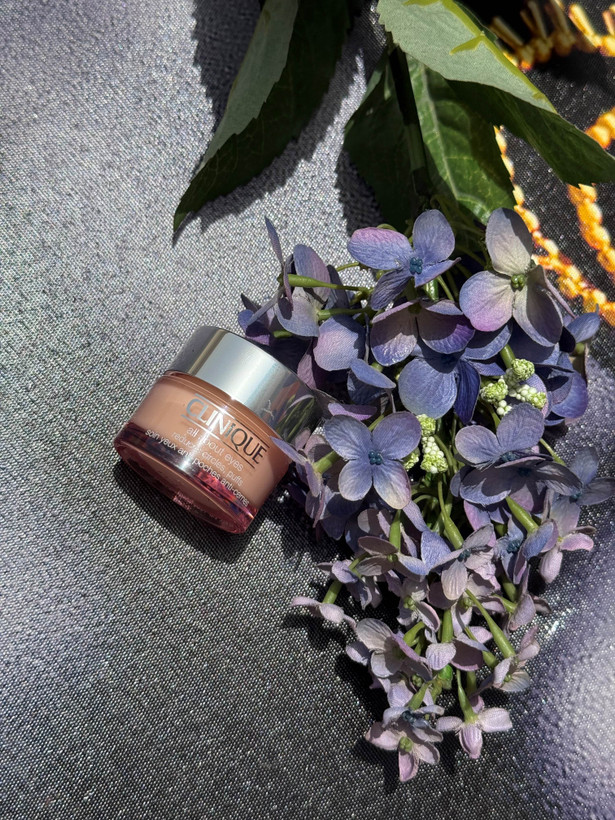 بافت سبک و سریع جذب کرم دور چشم کلینیک برای کاهش تیرگی و پف