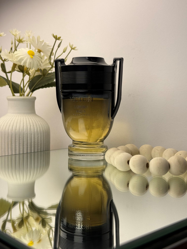 پاکورابانا اینویکتوس ویکتوری