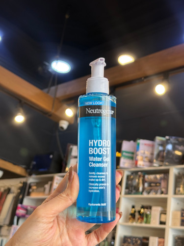 ژل شستوشوی صورت نوتروژینا Hydro Boost مناسب پوست خشک 200 میلیلیتر